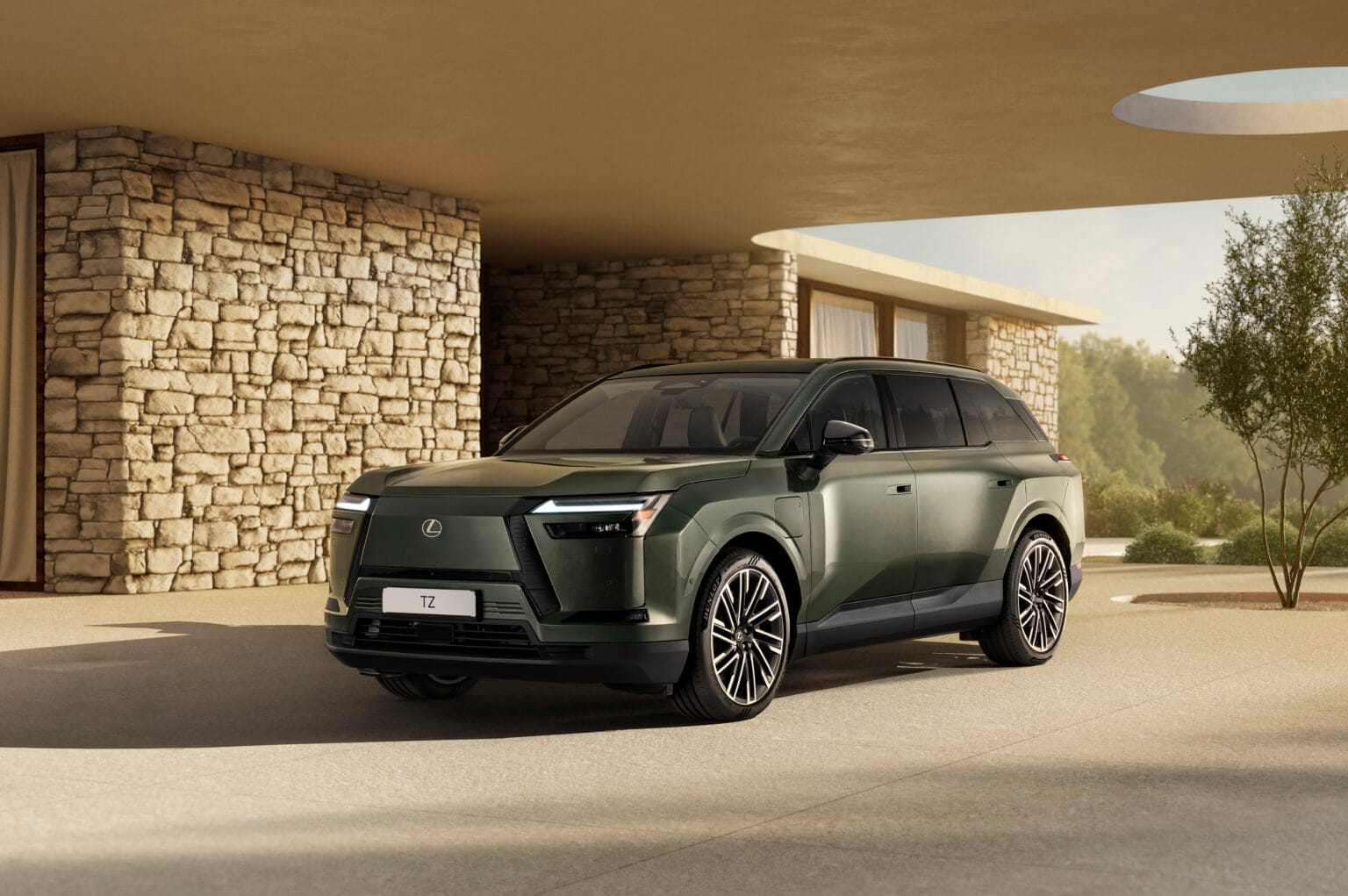 LEXUS AVDUKER TZ:  EN HELT NY ELEKTRISK SUV MED SEKS SETER